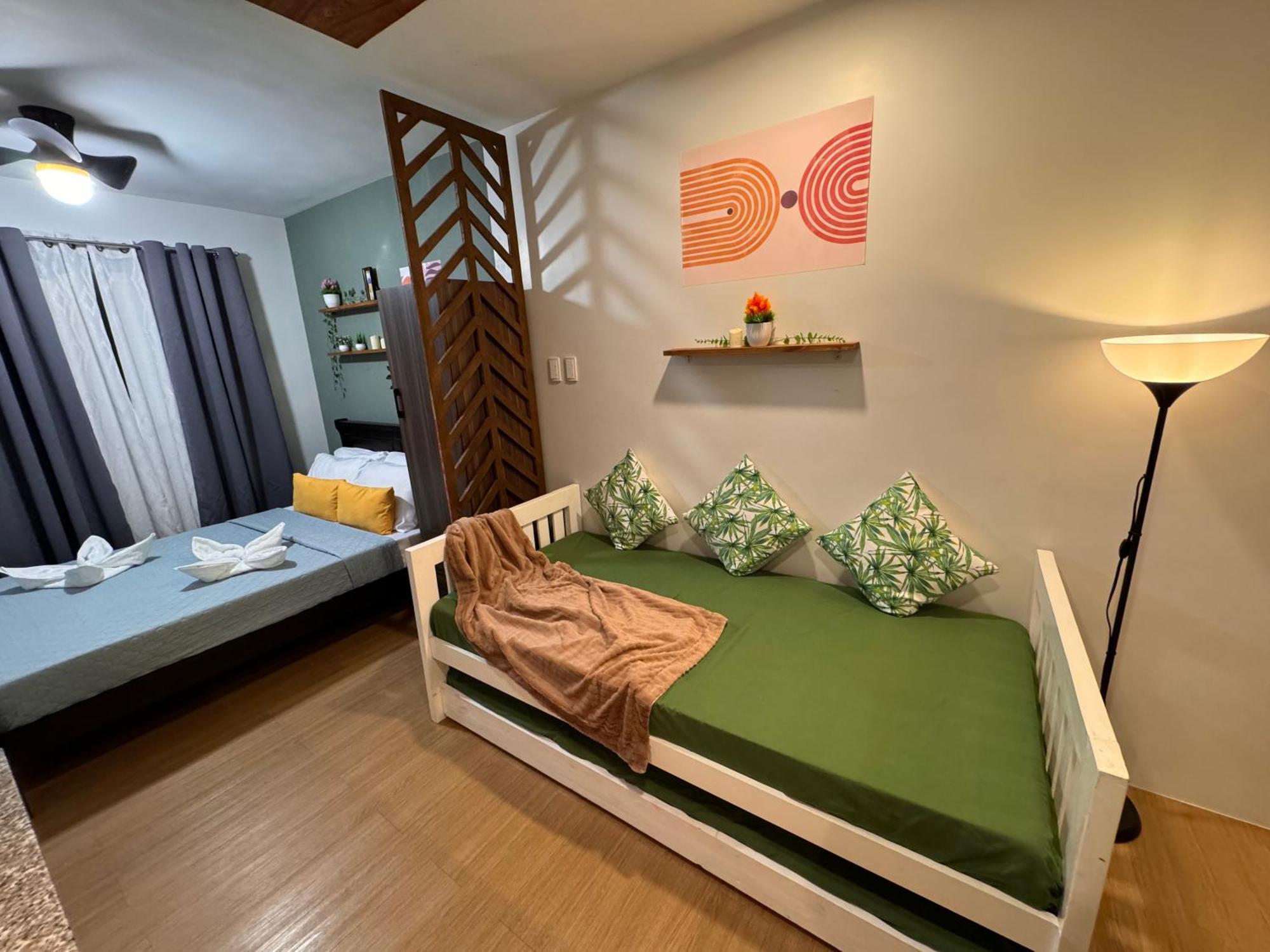 Cozyvilla At Pine Suites Tagaytay 2Br Or Studio With Free Parking Studio Offsite 2Br And Deluxe Studio Basement Tagaytay City Ngoại thất bức ảnh